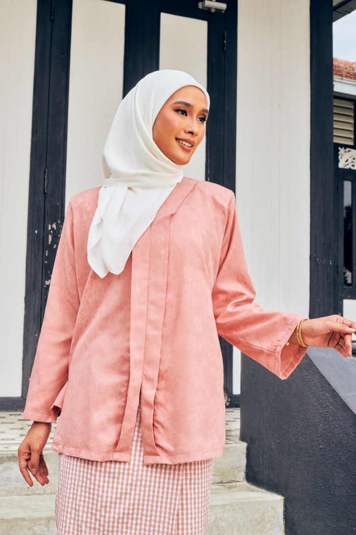 THE KEBAYA IN DUSK PINK