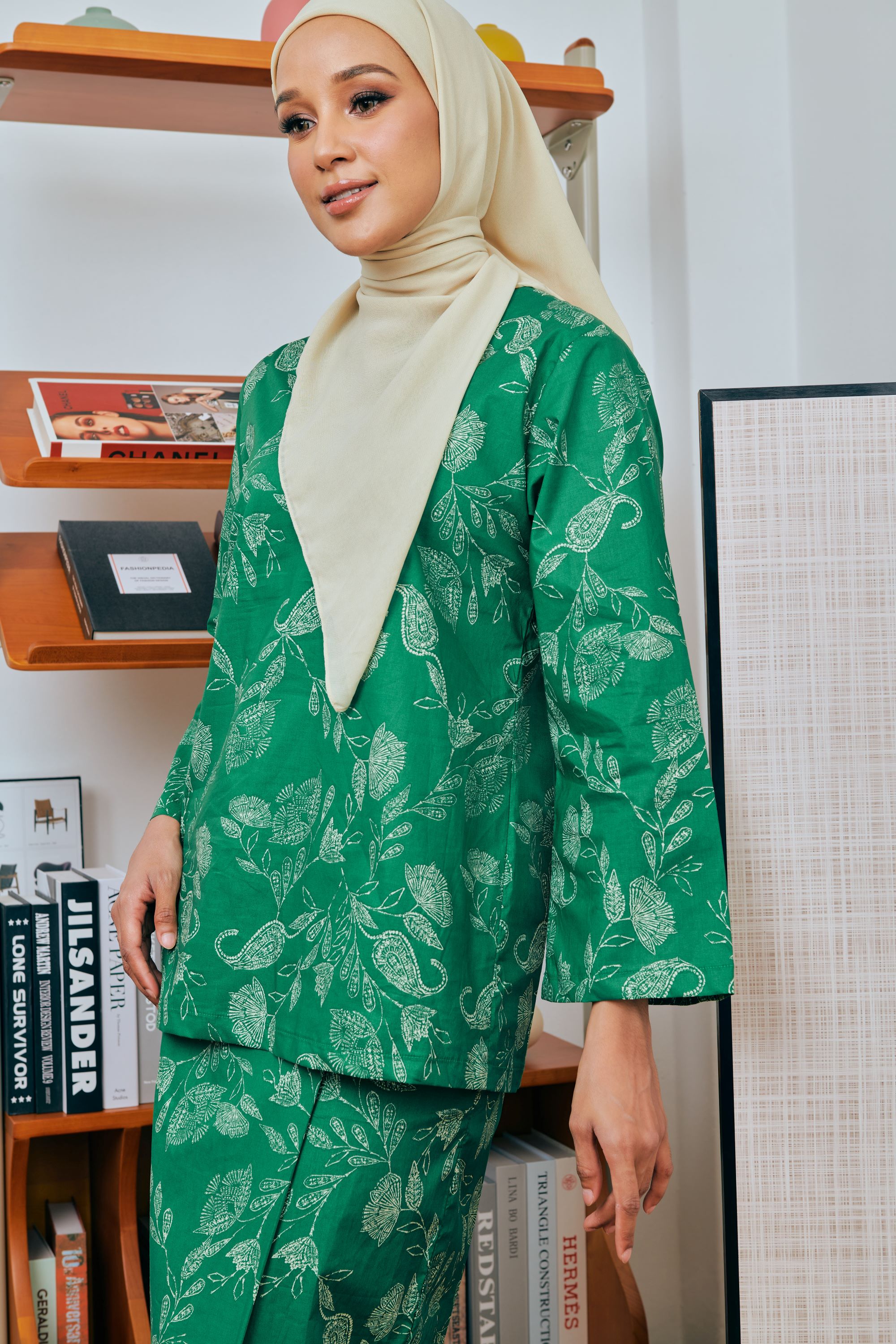 TEJA KURUNG